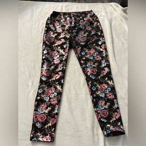 Floral Women's Leggings - Black and Pink